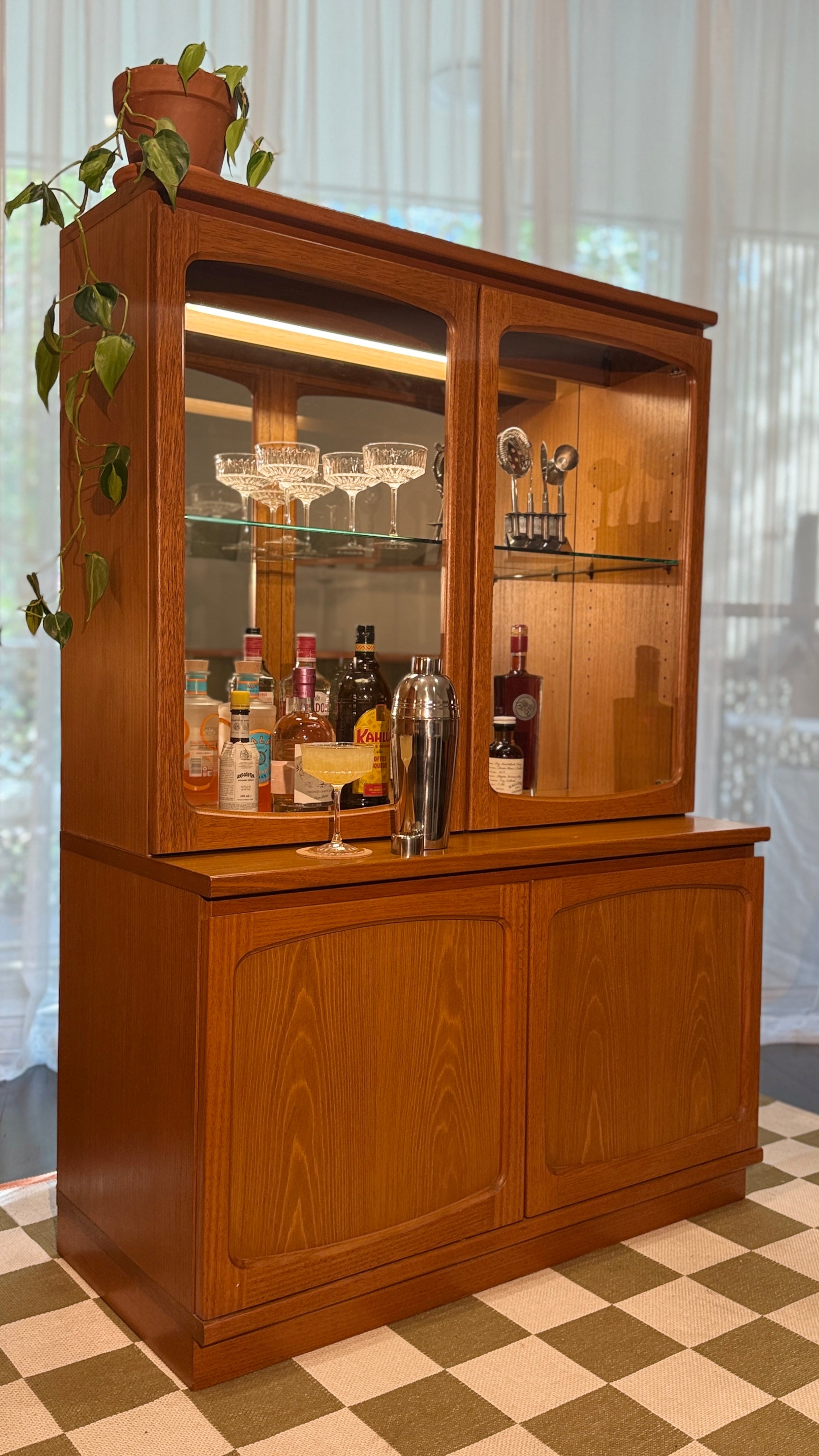 Noblett drinks and LP cabinet – mid-century vintage bar and record storage – Adelaide
